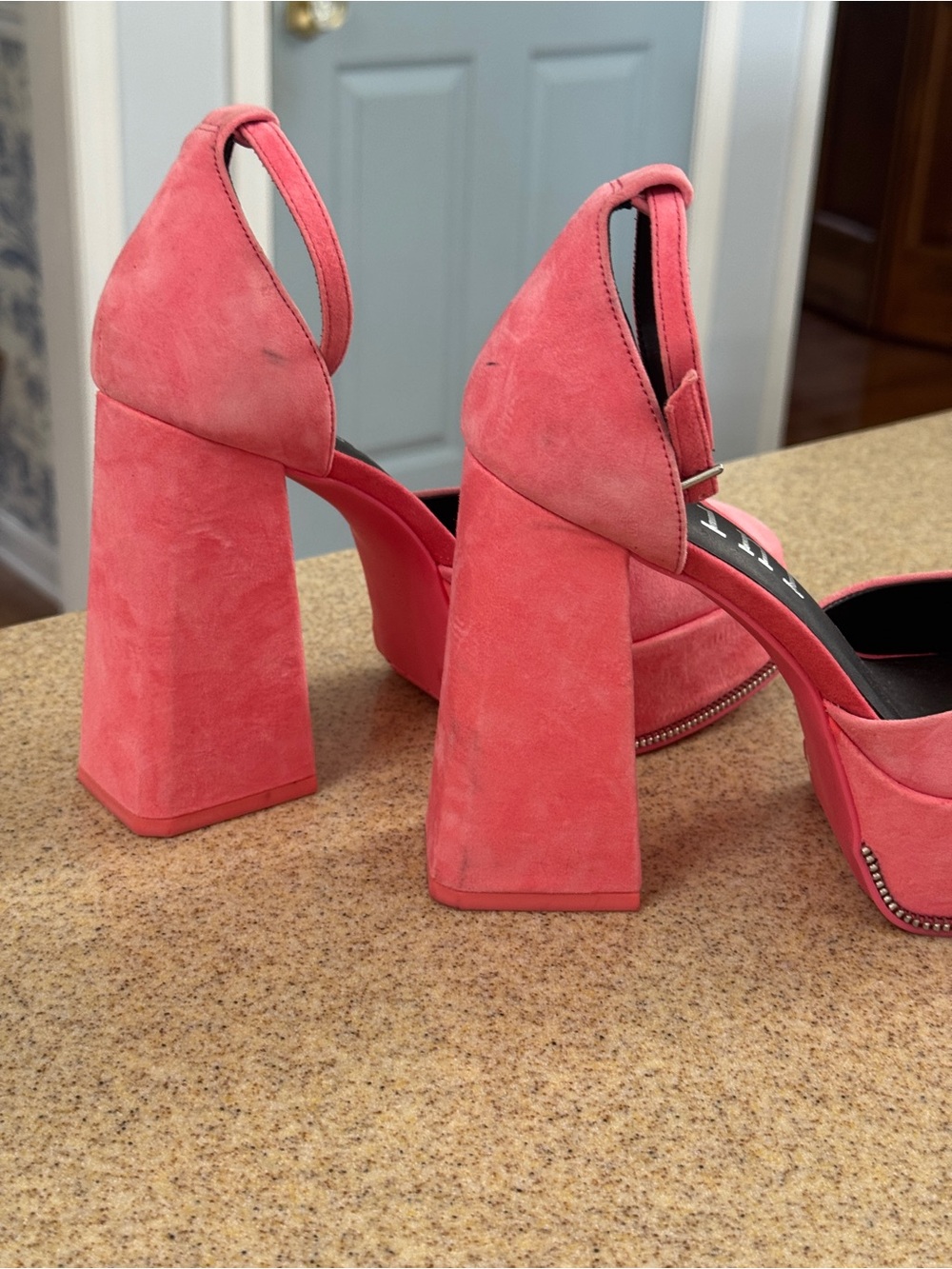 Gianni Bini Otten Pink Suede Ankle Strap Platform Heels 6.5 Fabric Zip - Picture 3 of 12